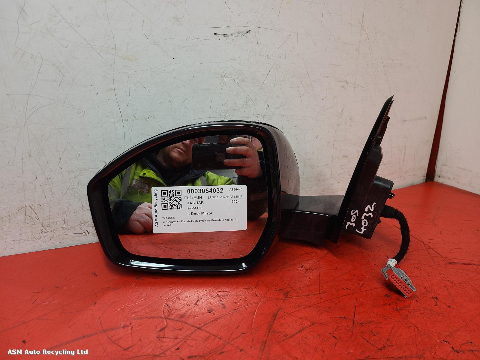 View Auto part L Door Mirror Jaguar F-pace 2024