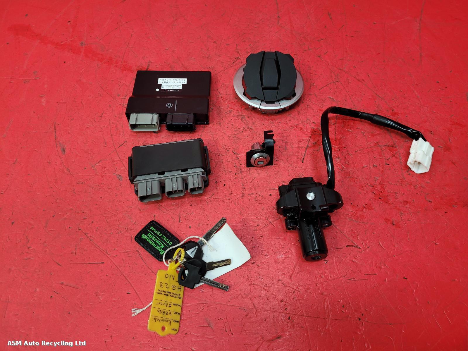 View Auto part Comp.Lock Set + Keys Kawasaki Z650 2023