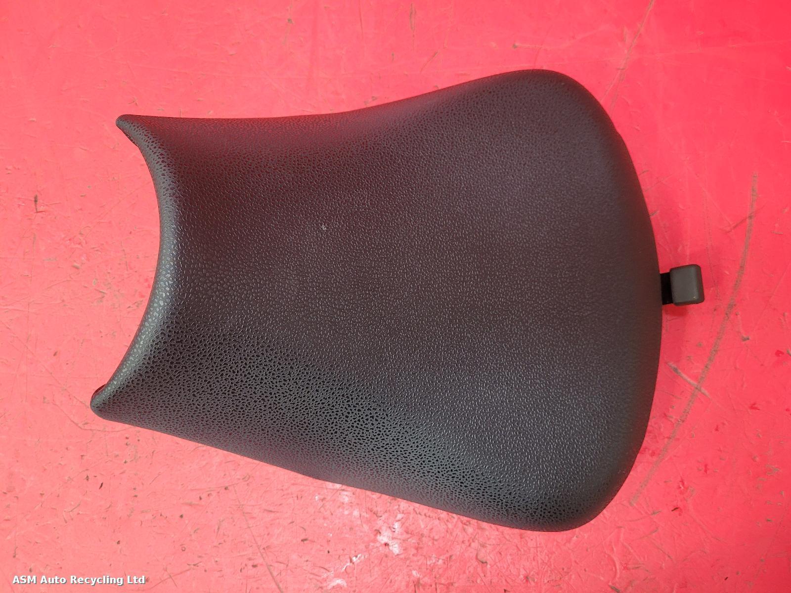 View Auto part Front Seat Kawasaki Z650 2023