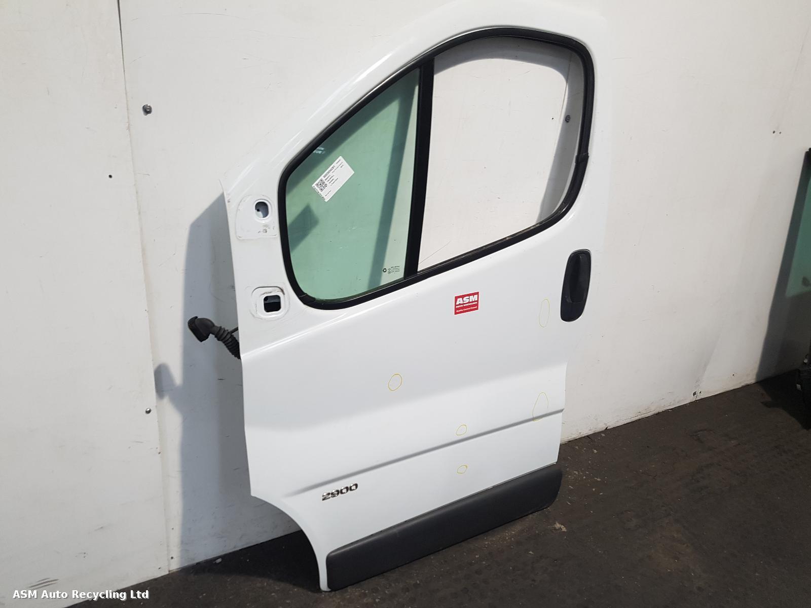 View Auto part L Front Door Vauxhall Vivaro 2013