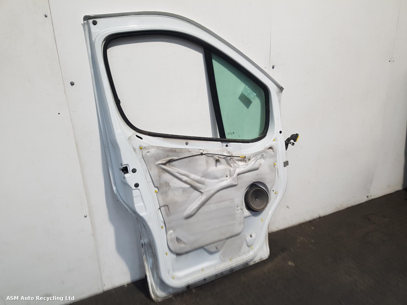 View Auto part L Front Door Vauxhall Vivaro 2013
