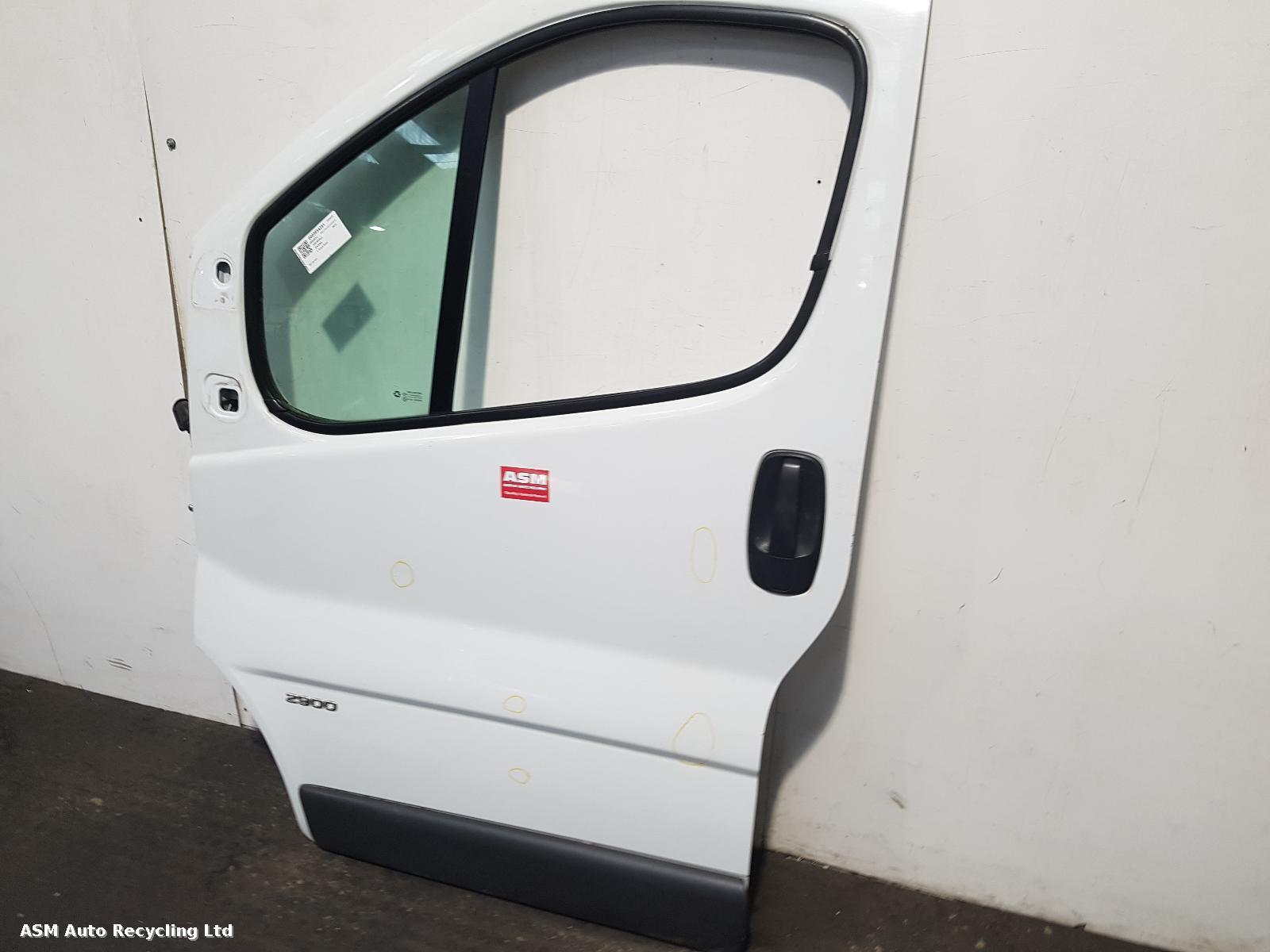 View Auto part L Front Door Vauxhall Vivaro 2013