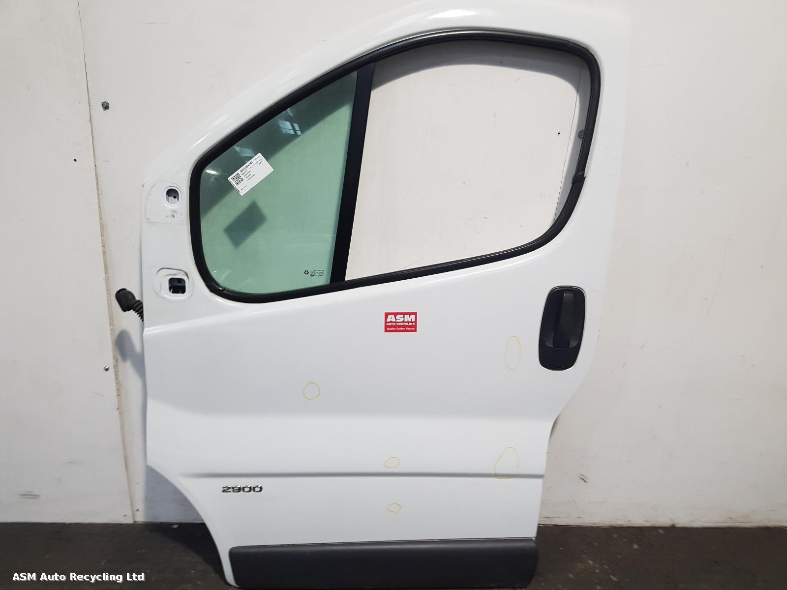 View Auto part L Front Door Vauxhall Vivaro 2013