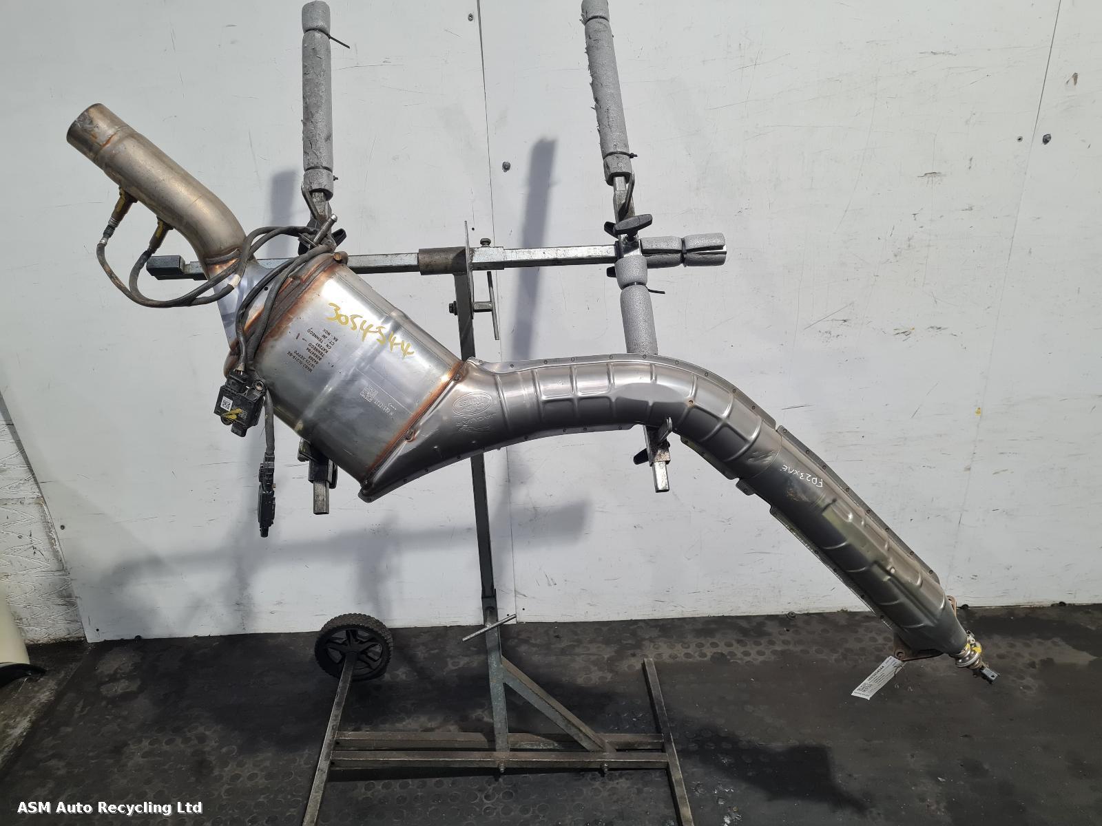 View Auto part Catalytic Converter Land Rover Defender 2023