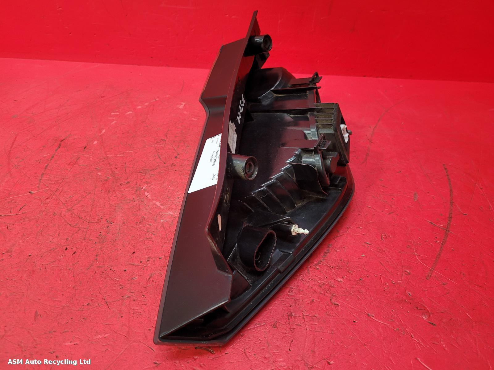 View Auto part R Taillight Renault Scenic Xmod 2013
