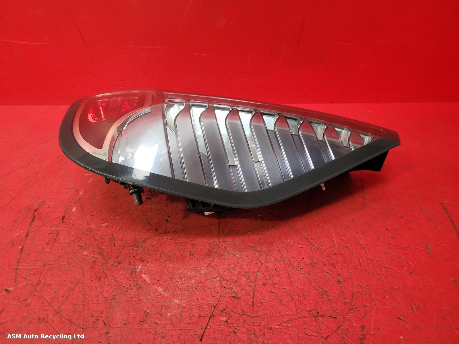 View Auto part R Taillight Renault Scenic Xmod 2013