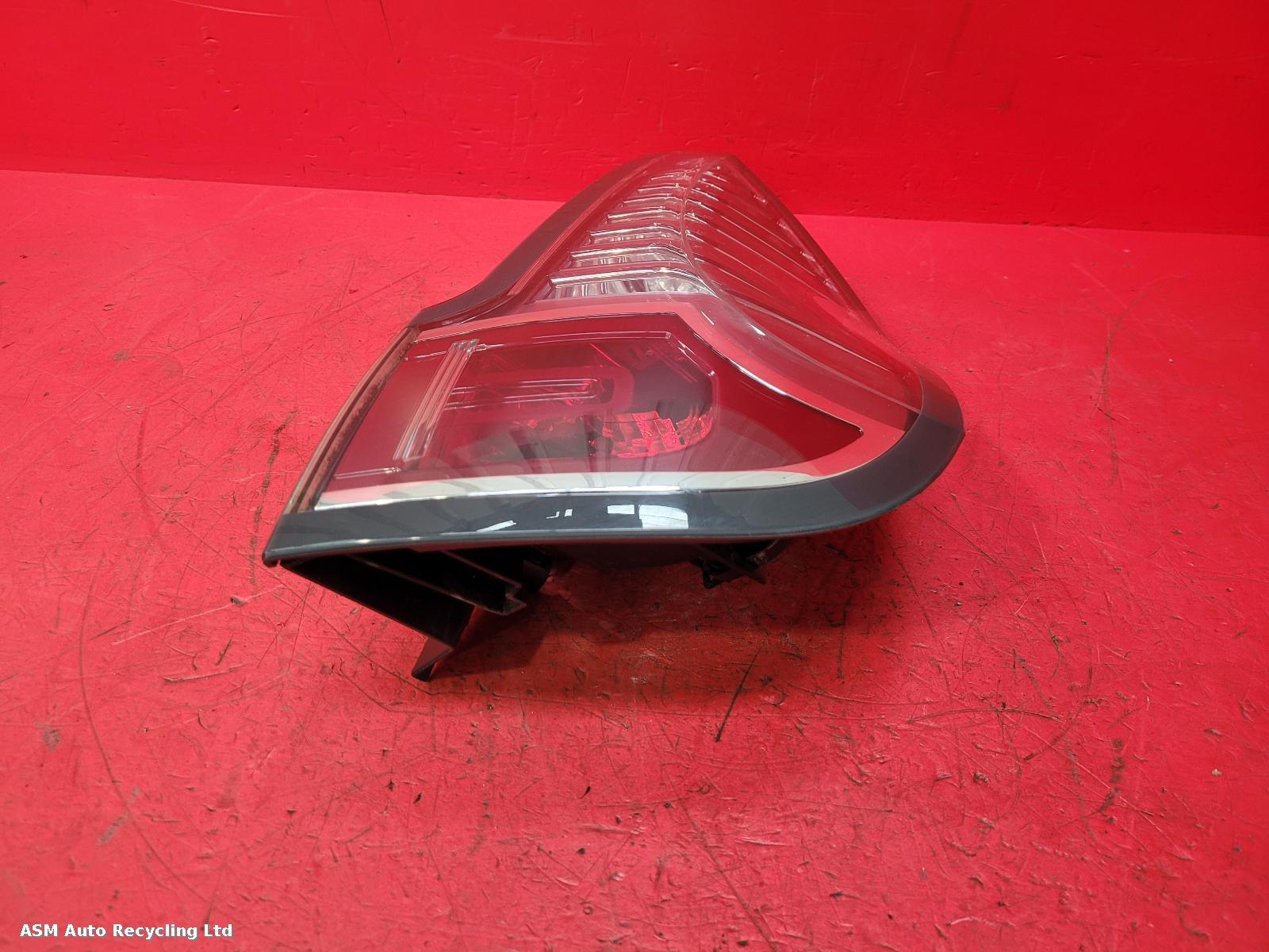 View Auto part R Taillight Renault Scenic Xmod 2013