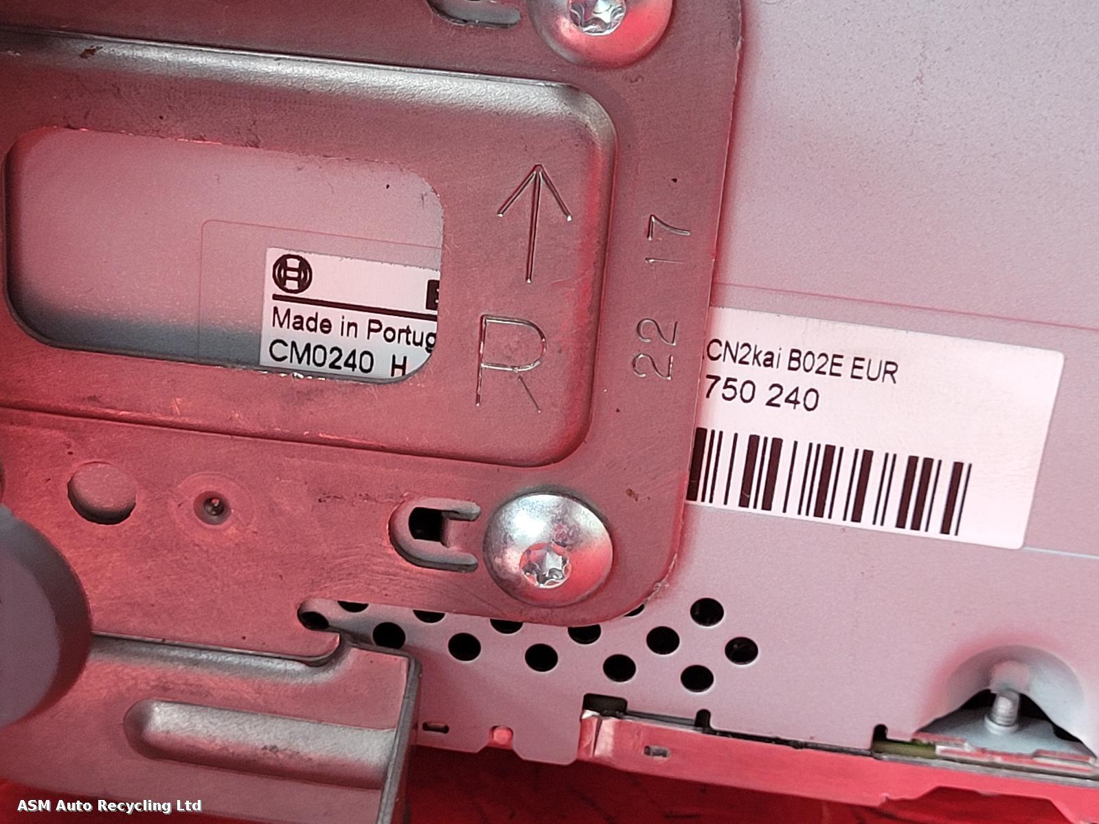 View Auto part CD Changer Nissan Micra 2017