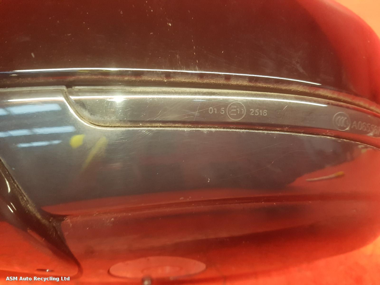 View Auto part L Door Mirror Land Rover Discovery Sport 2024
