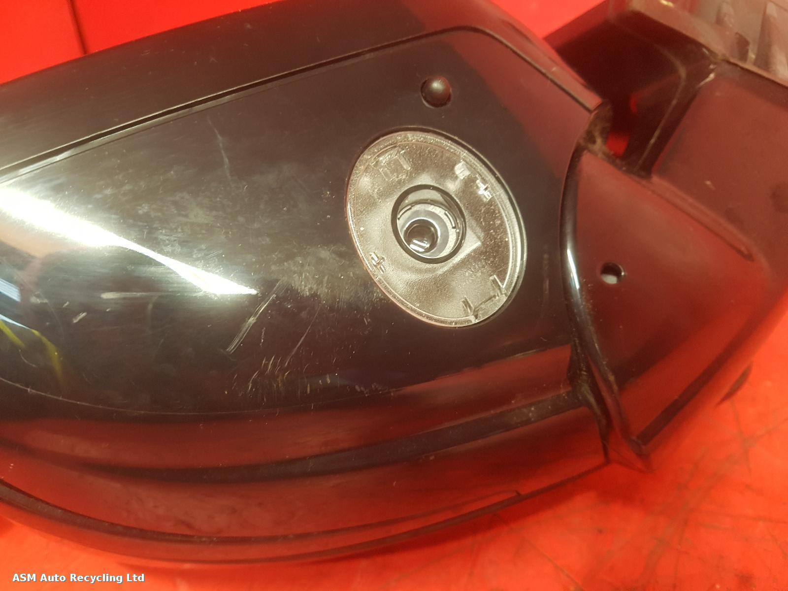 View Auto part L Door Mirror Land Rover Discovery Sport 2024