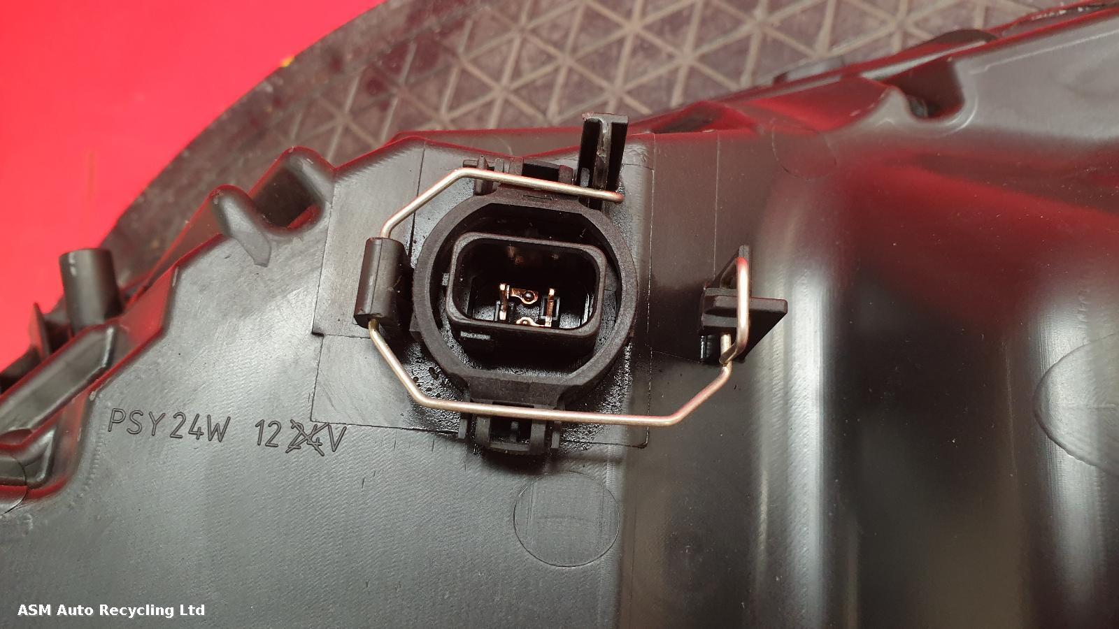 View Auto part R Indicator Light Vauxhall Astra 2012