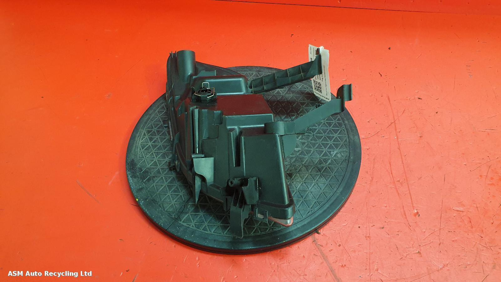 View Auto part R Indicator Light Vauxhall Astra 2012