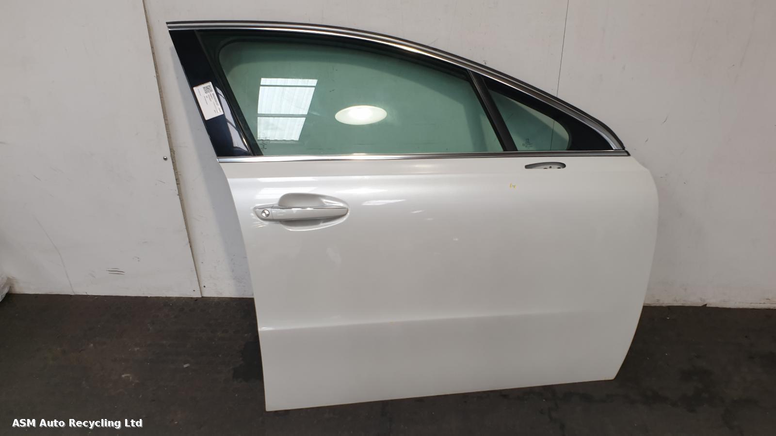 View Auto part R Front Door Peugeot 508 2017
