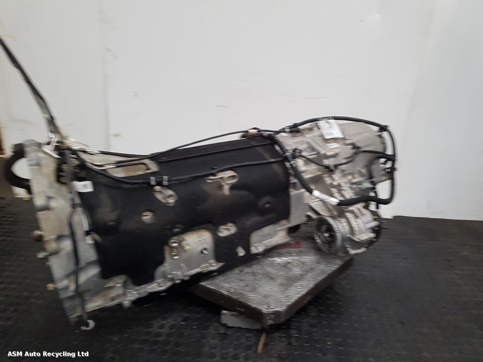 View Auto part Gearbox Land Rover Defender 2024