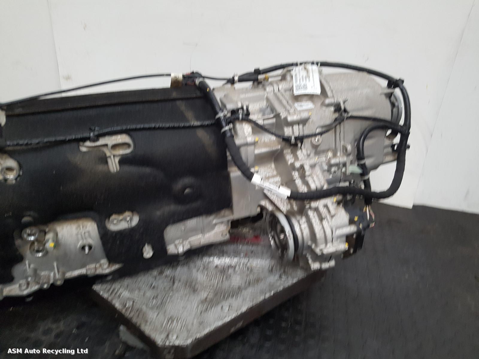 View Auto part Gearbox Land Rover Defender 2024