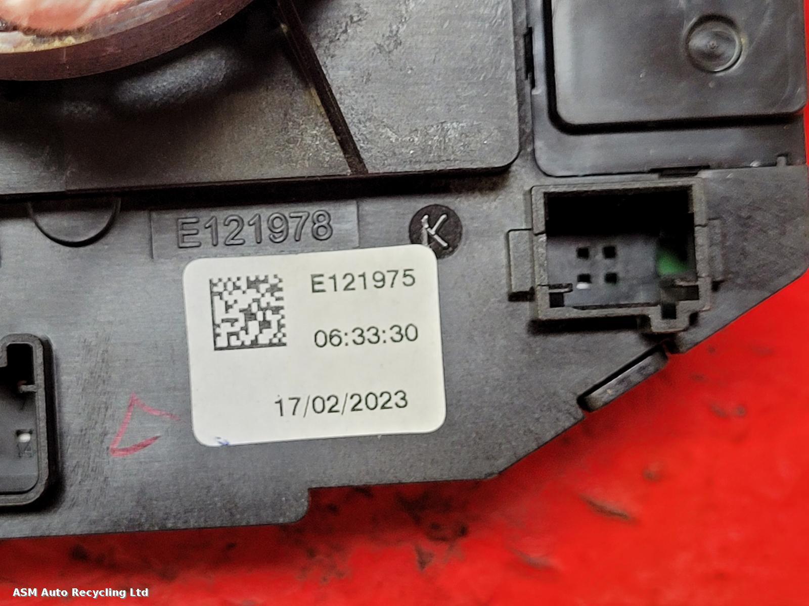 View Auto part Combination Switch Vauxhall Astra 2023