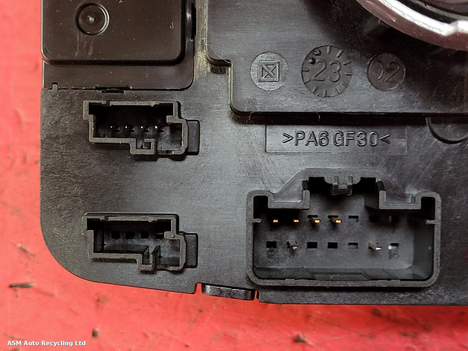 View Auto part Combination Switch Vauxhall Astra 2023