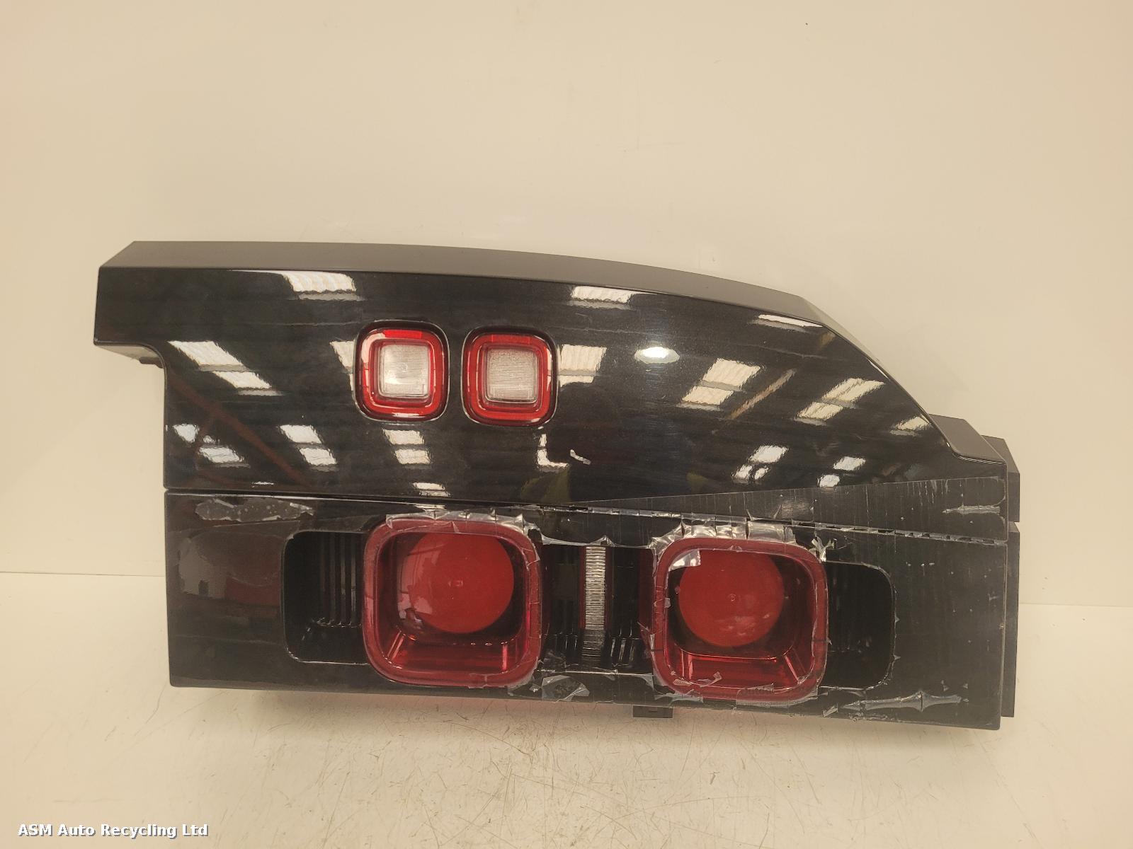View Auto part L Taillight Land Rover Defender 2024
