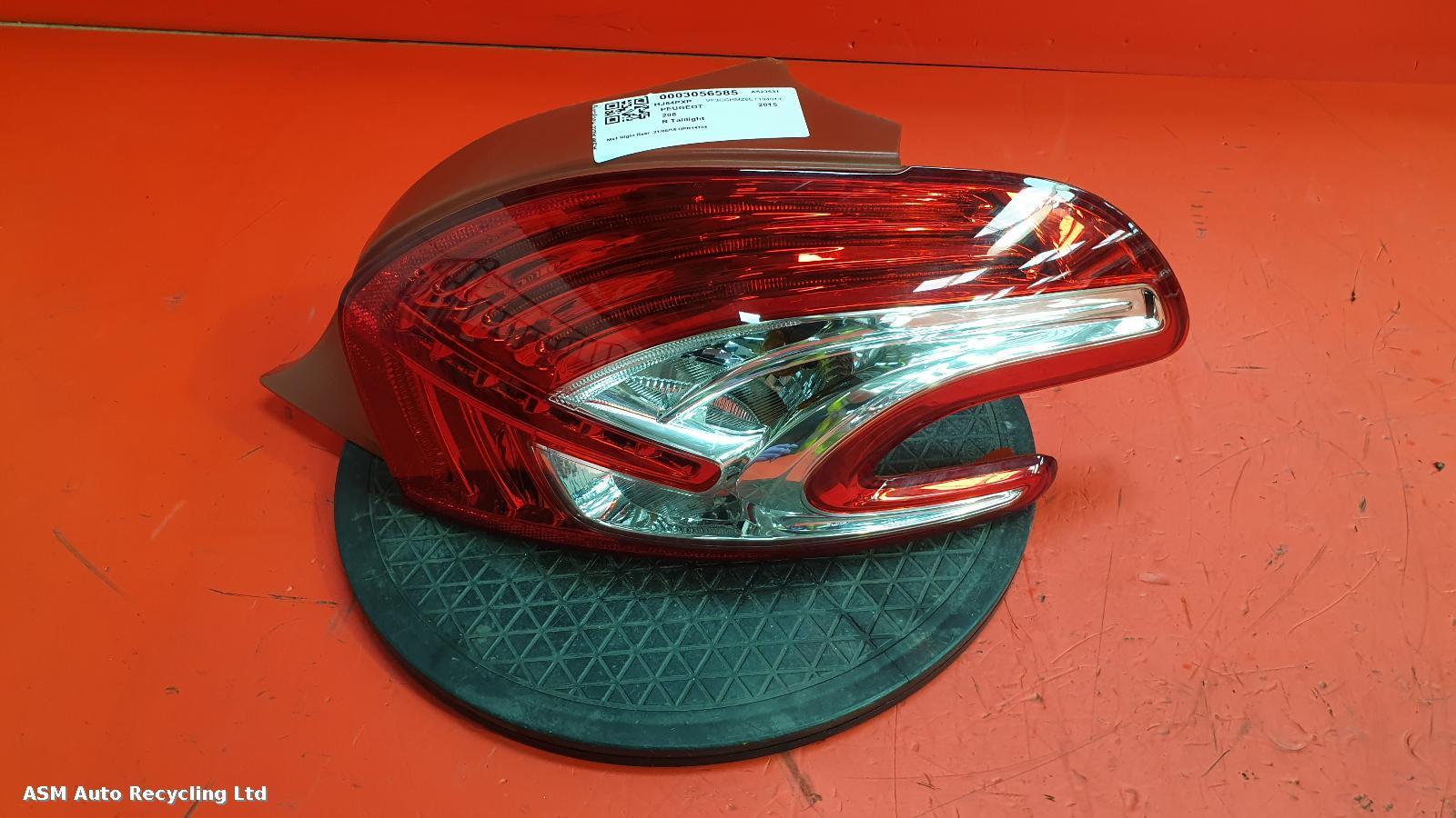 View Auto part R Taillight Peugeot 208 2015