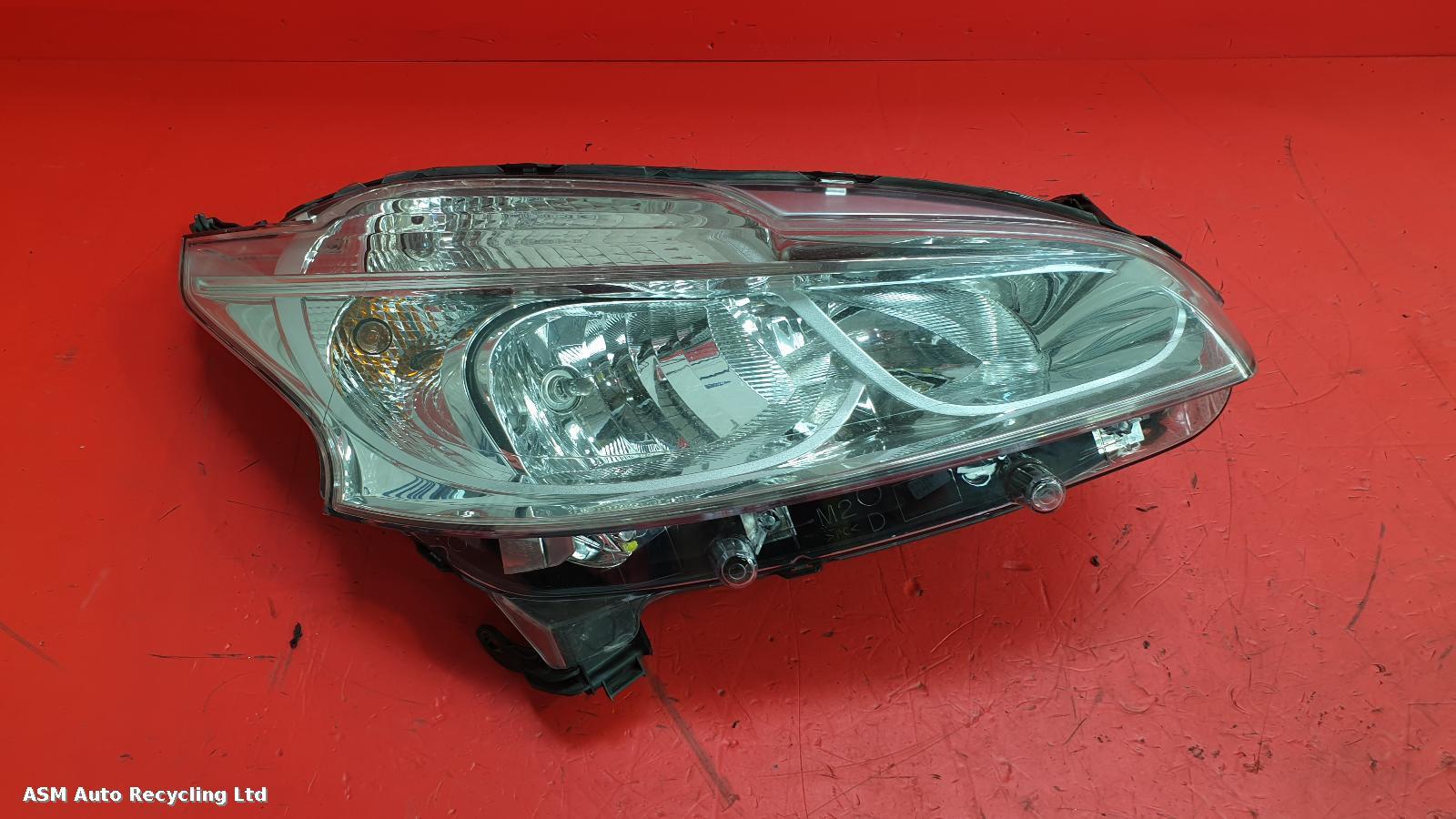 View Auto part R Headlamp Peugeot 208 2015