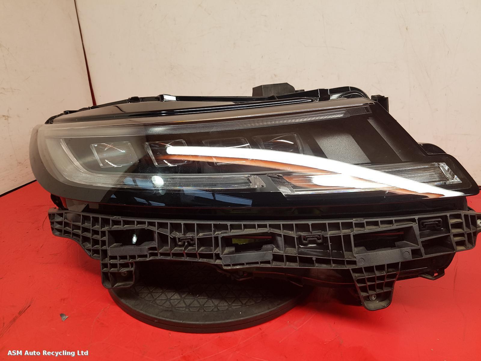 View Auto part R Headlamp Land Rover Range Rover Sport 2024