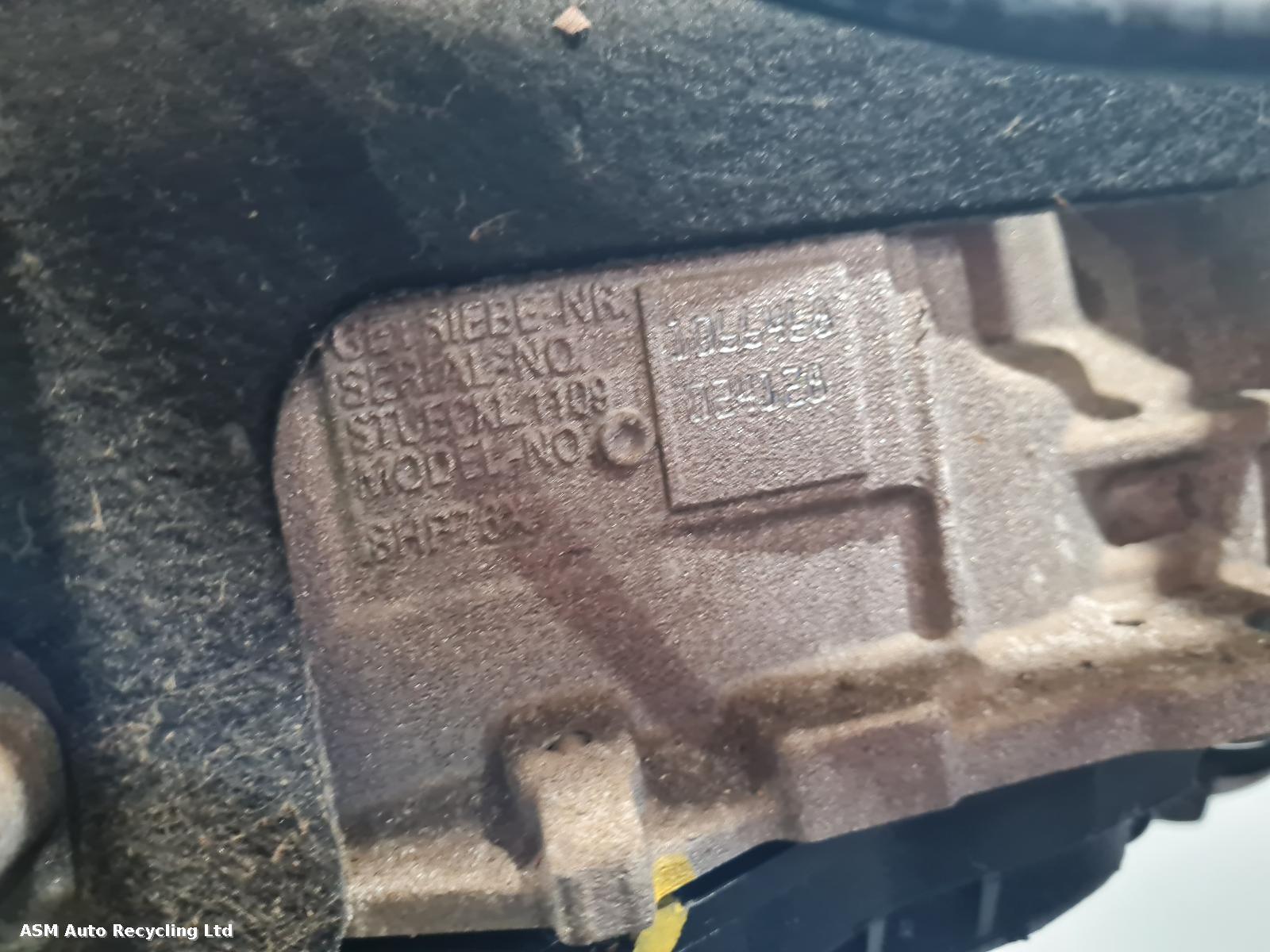 View Auto part Gearbox Land Rover Defender 2024