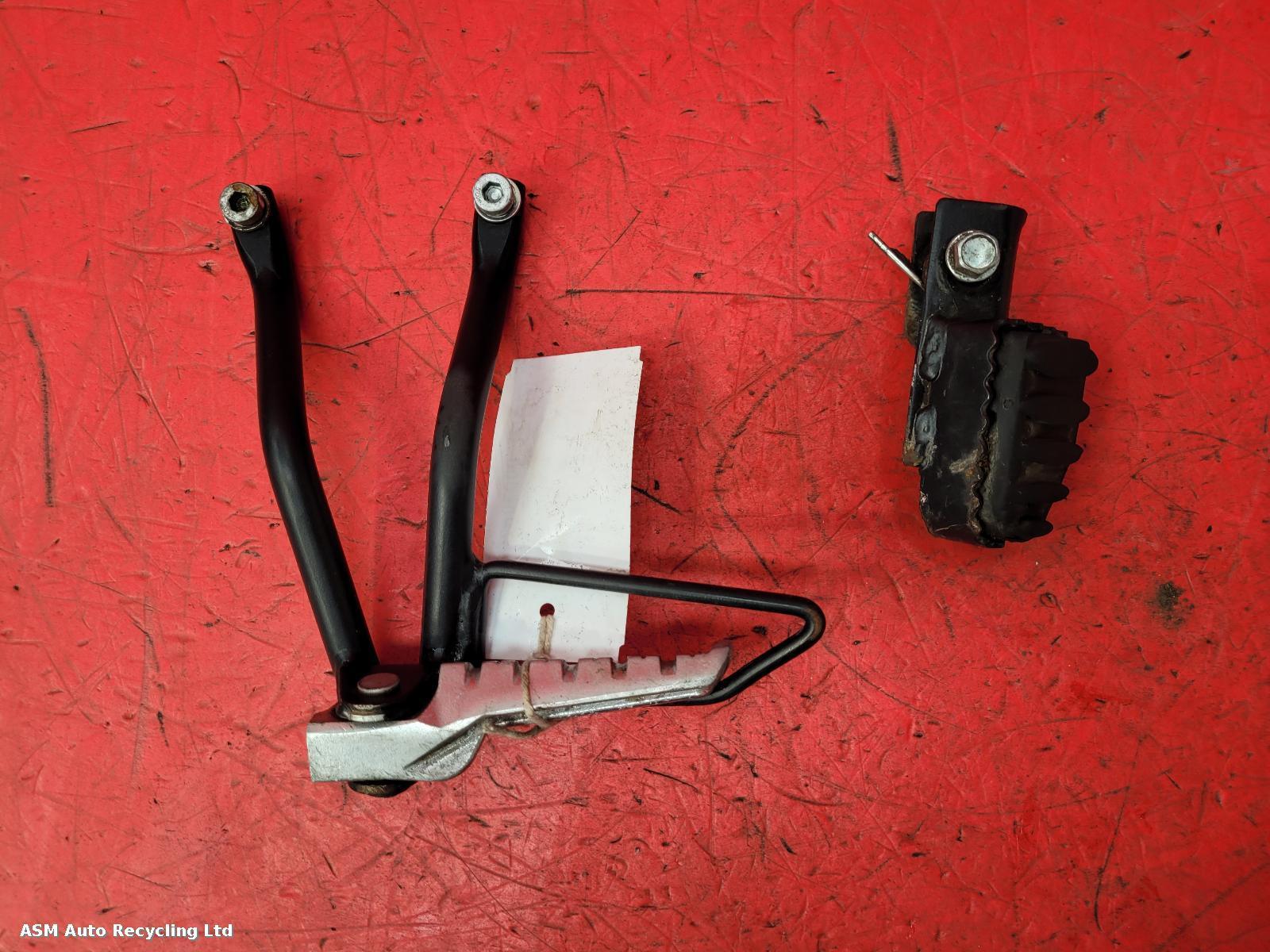 View Auto part Left Footrest Aprilia Sx 125 2023