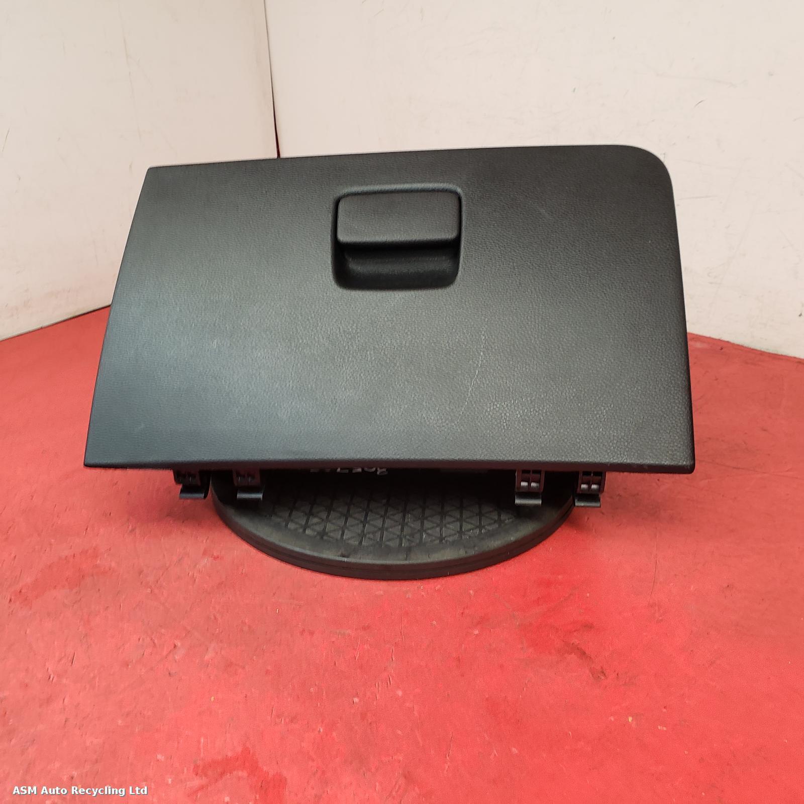 View Auto part Glove Box Kia Picanto 2023