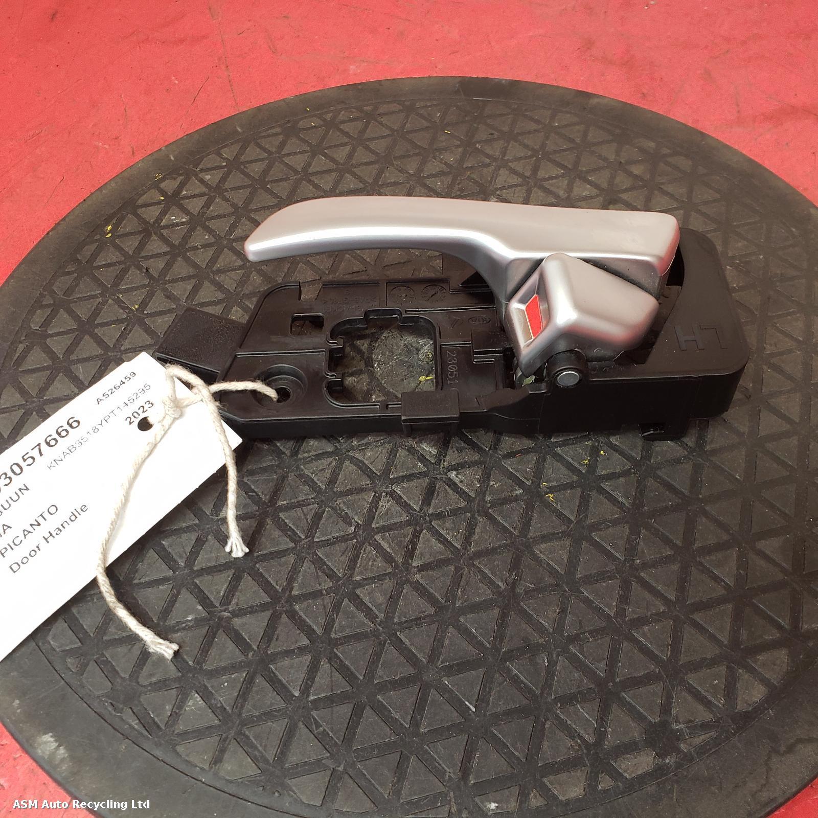 View Auto part Door Handle Kia Picanto 2023
