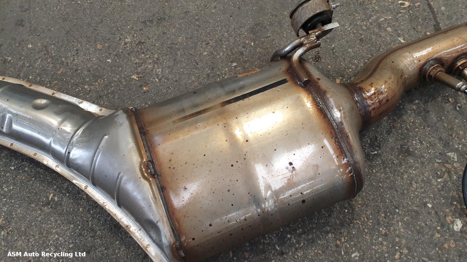 View Auto part Catalytic Converter Land Rover Discovery 2021
