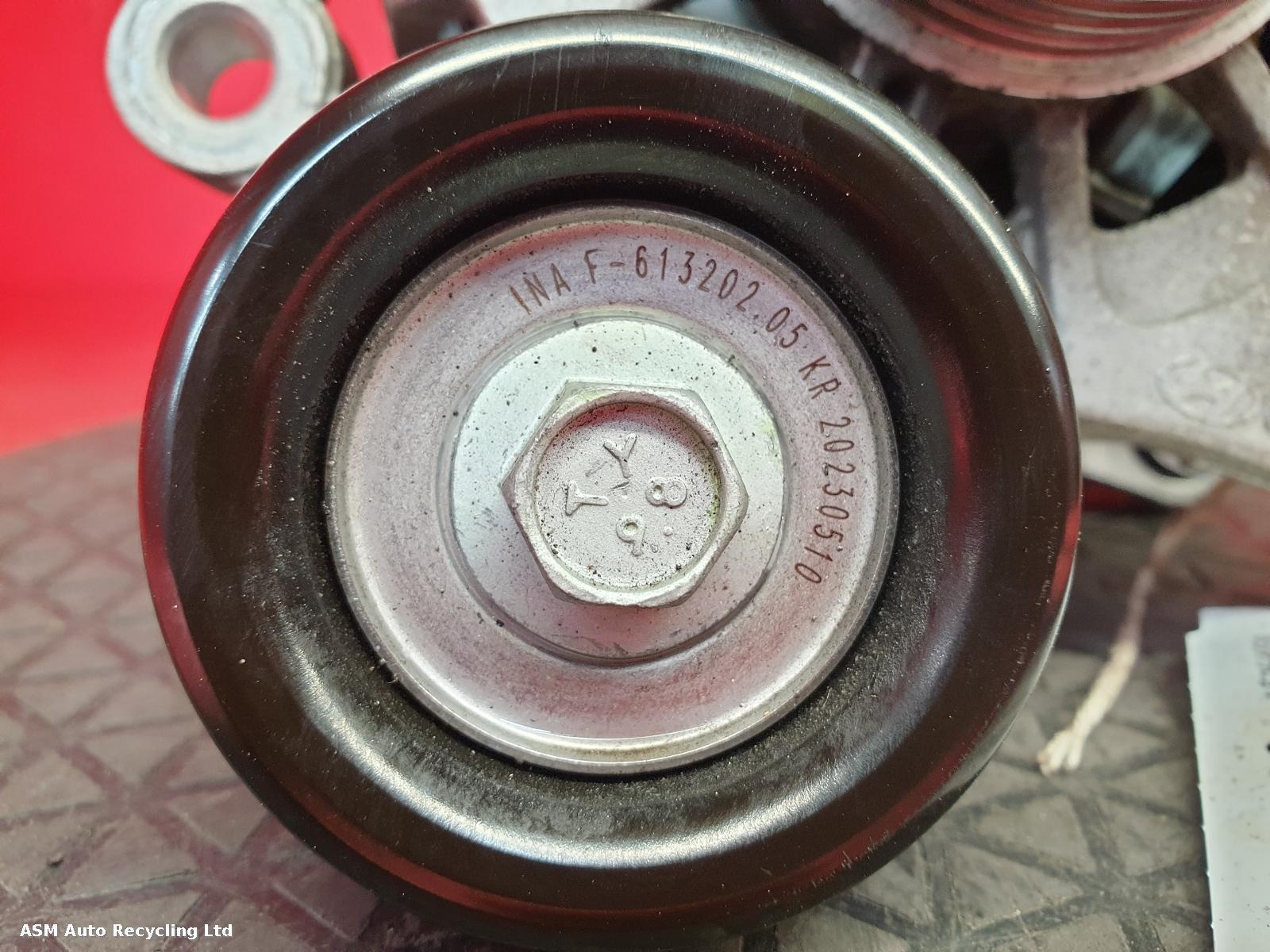 View Auto part Alternator Kia Picanto 2023