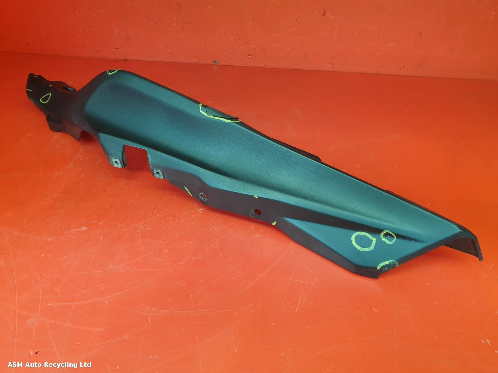 View Auto part Side Panel Left Yamaha Mt-07  2019