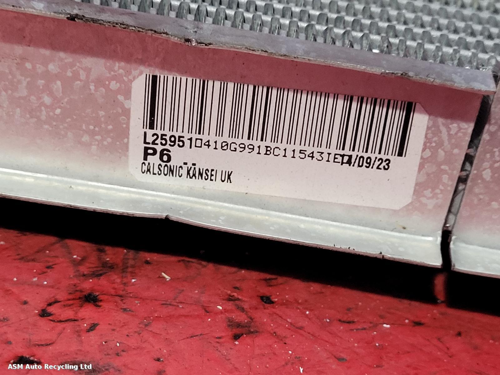 View Auto part Radiator Land Rover Range Rover Sport 2024