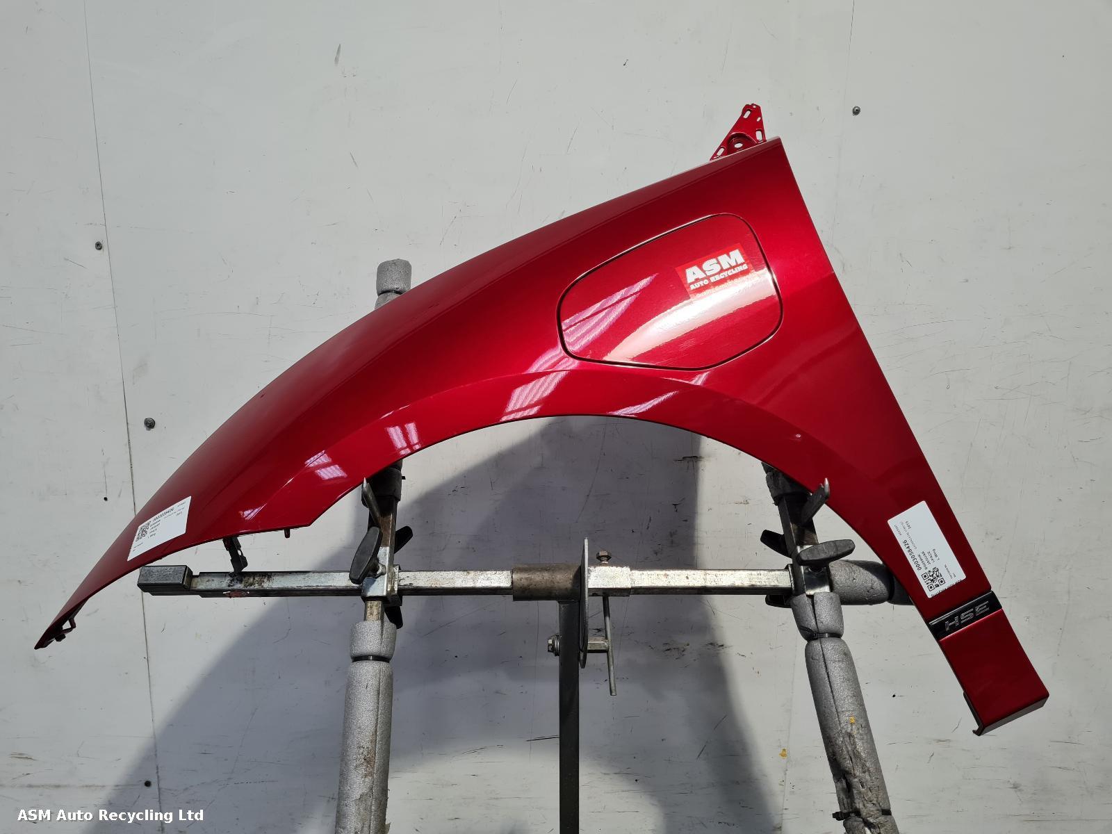 View Auto part L Wing Jaguar I-pace 2019