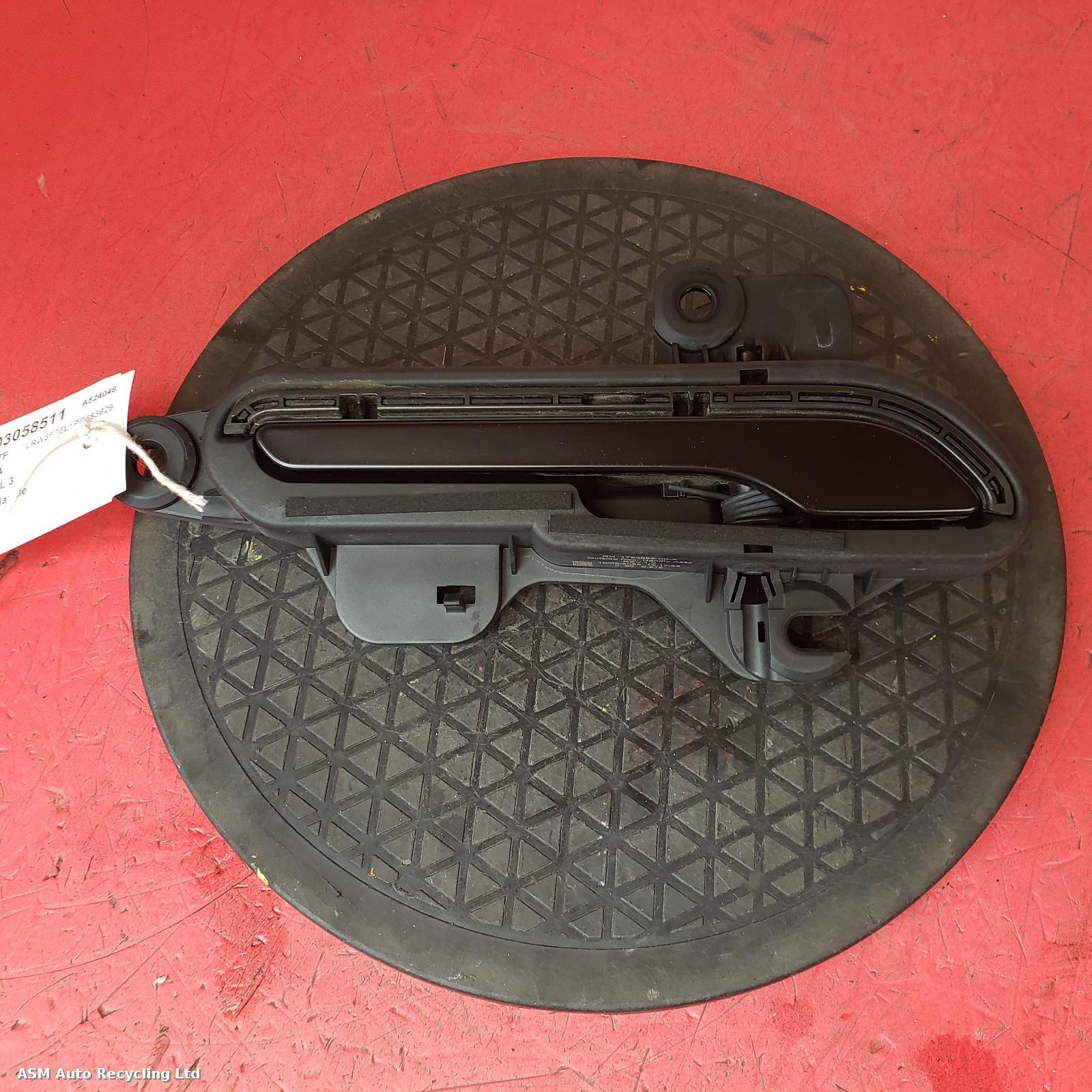View Auto part Door Handle Tesla Model 3 2022