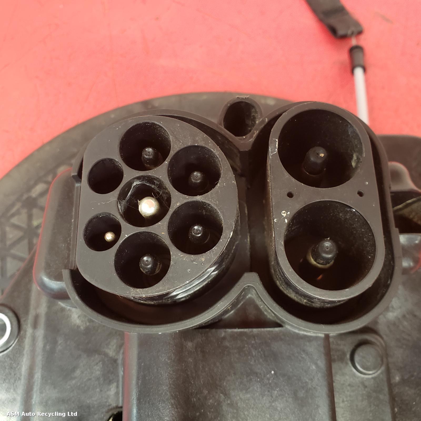 View Auto part Misc Tesla Model 3 2022