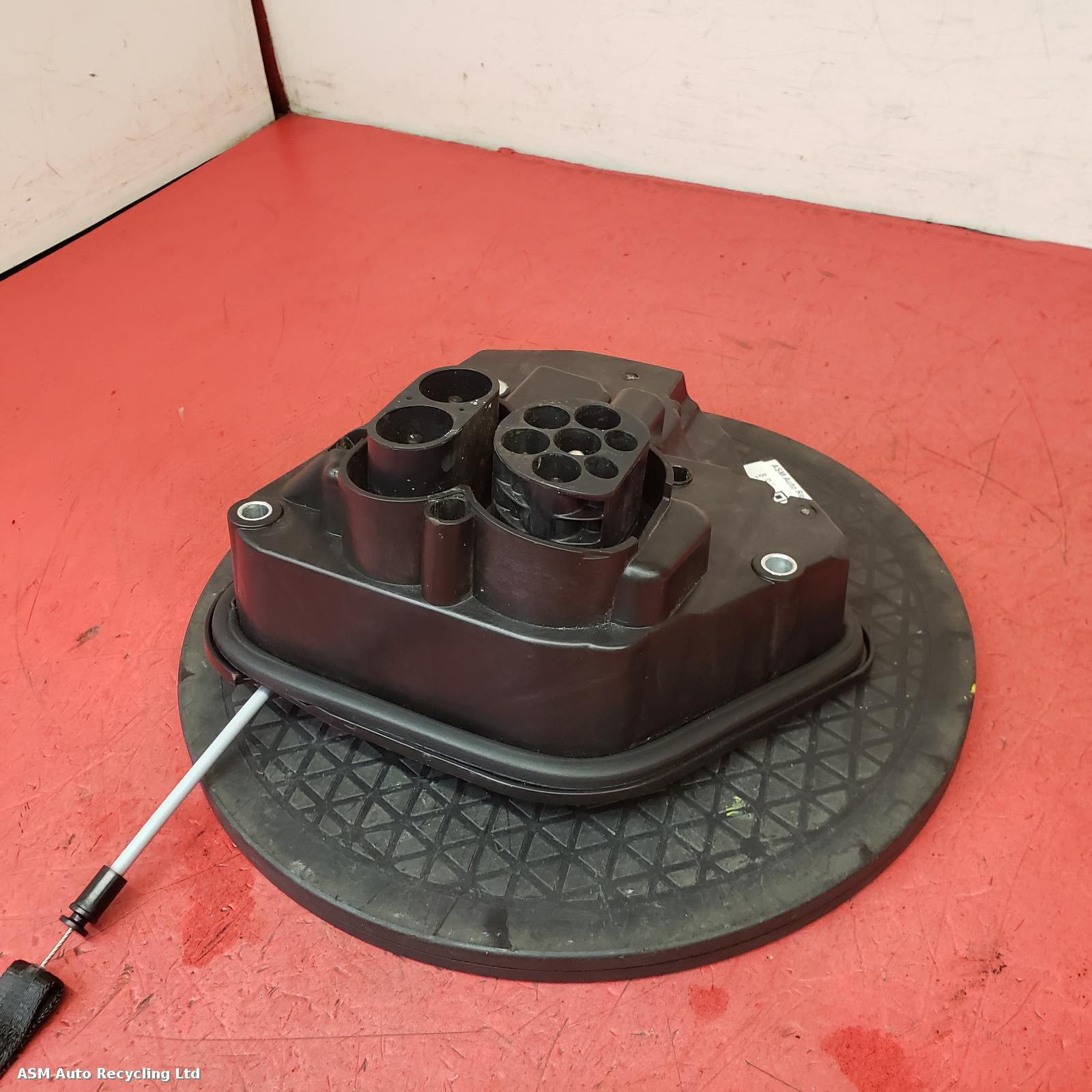View Auto part Misc Tesla Model 3 2022