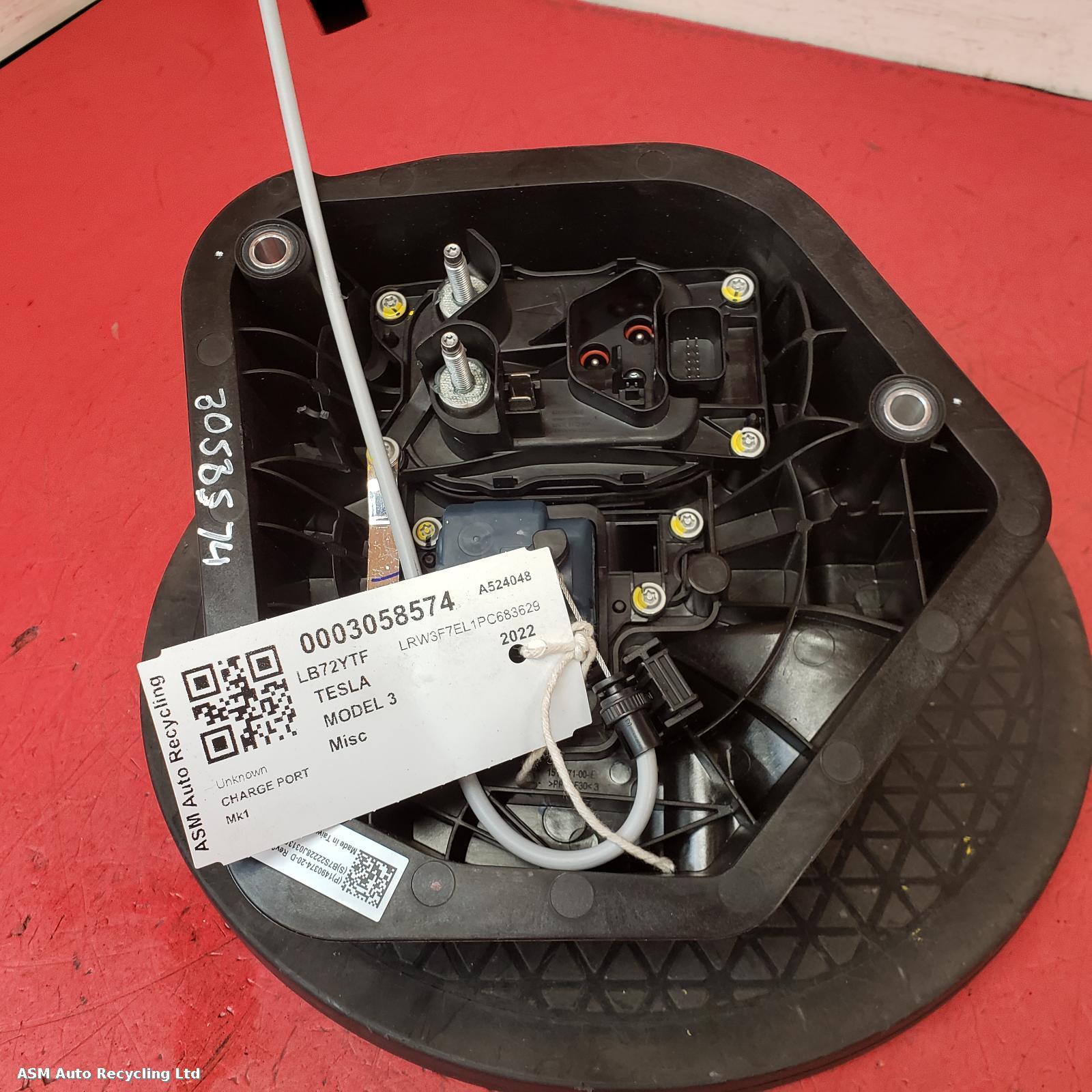 View Auto part Misc Tesla Model 3 2022