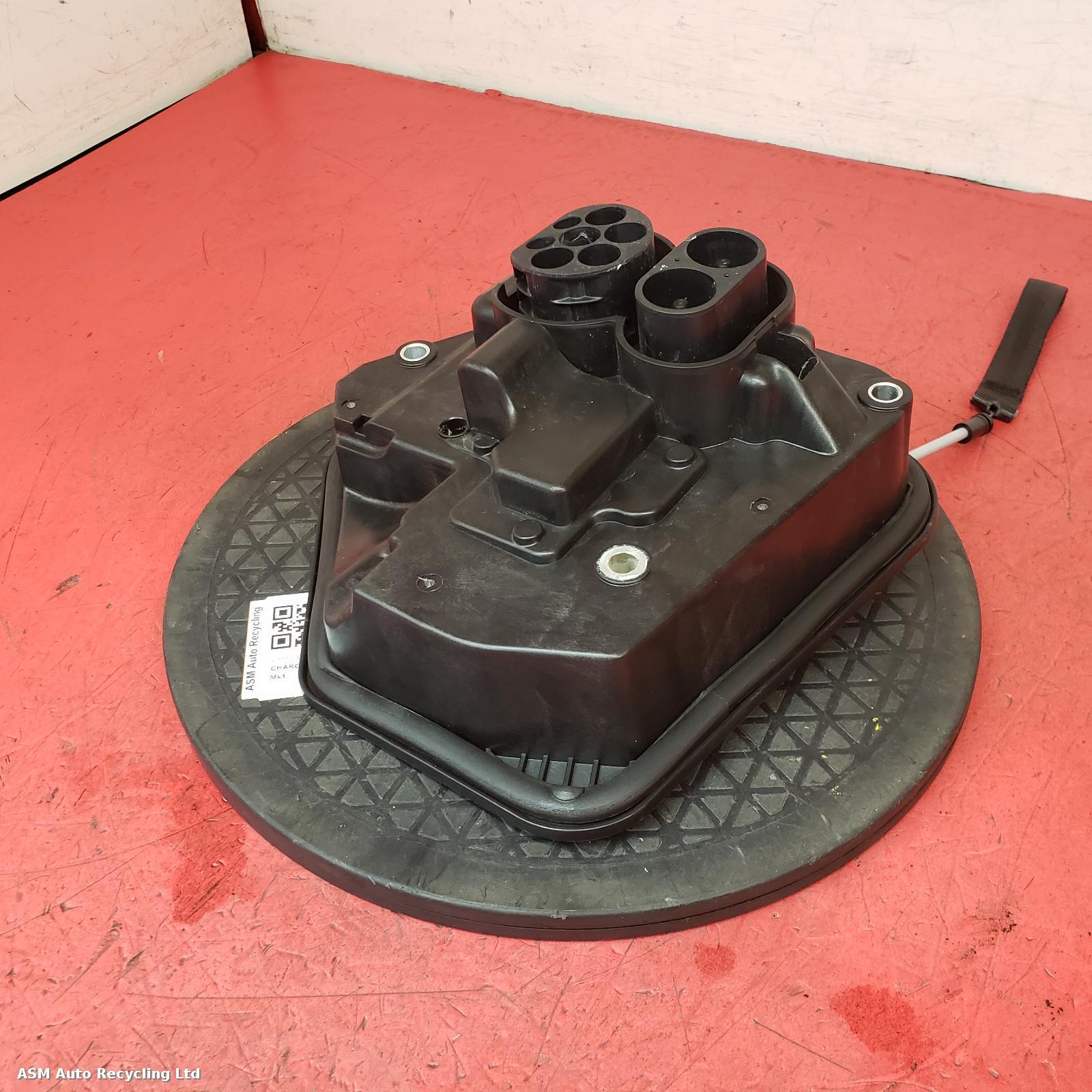 View Auto part Misc Tesla Model 3 2022