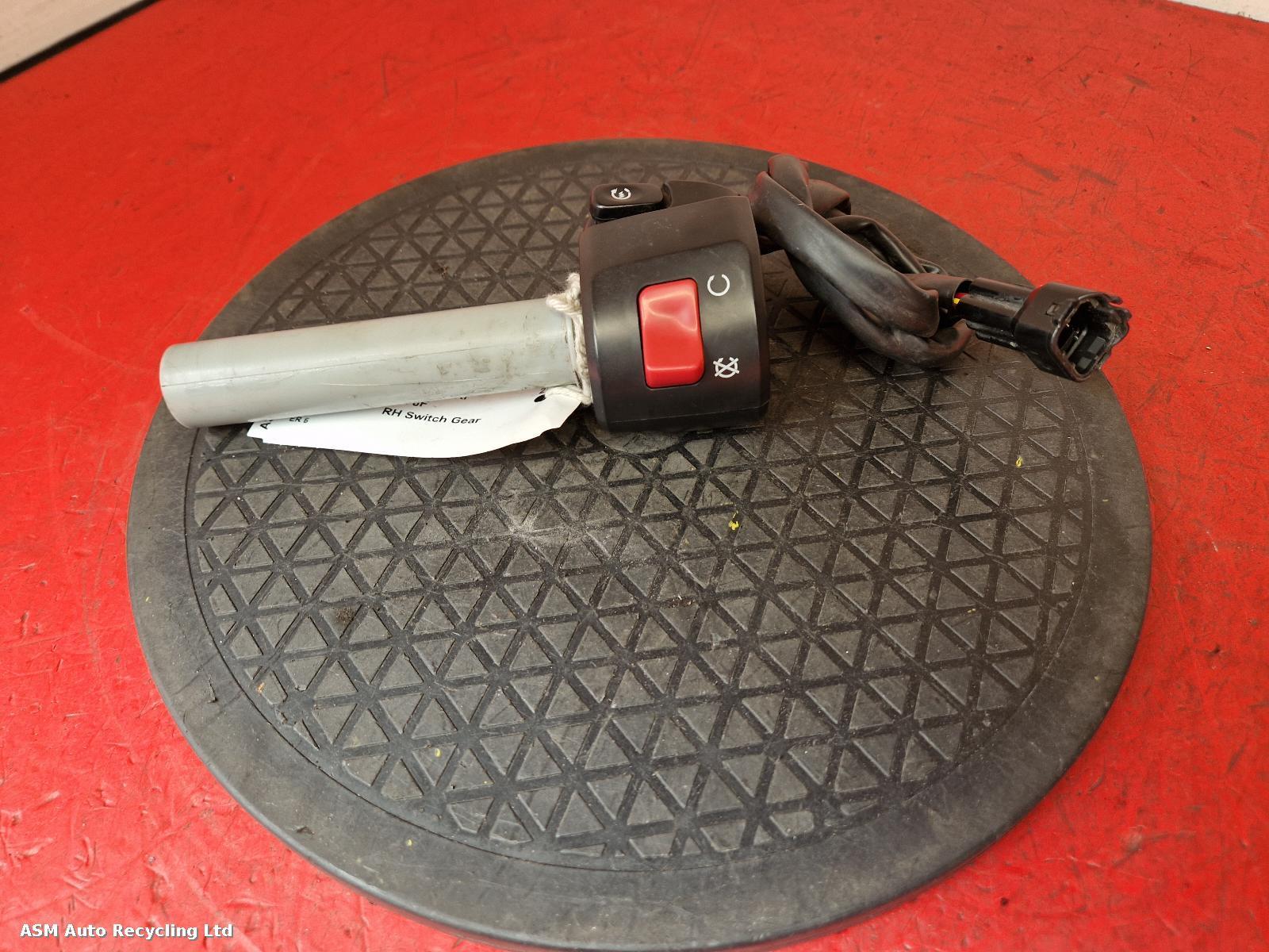 View Auto part RH Switch Gear Kawasaki Er 6f 2014