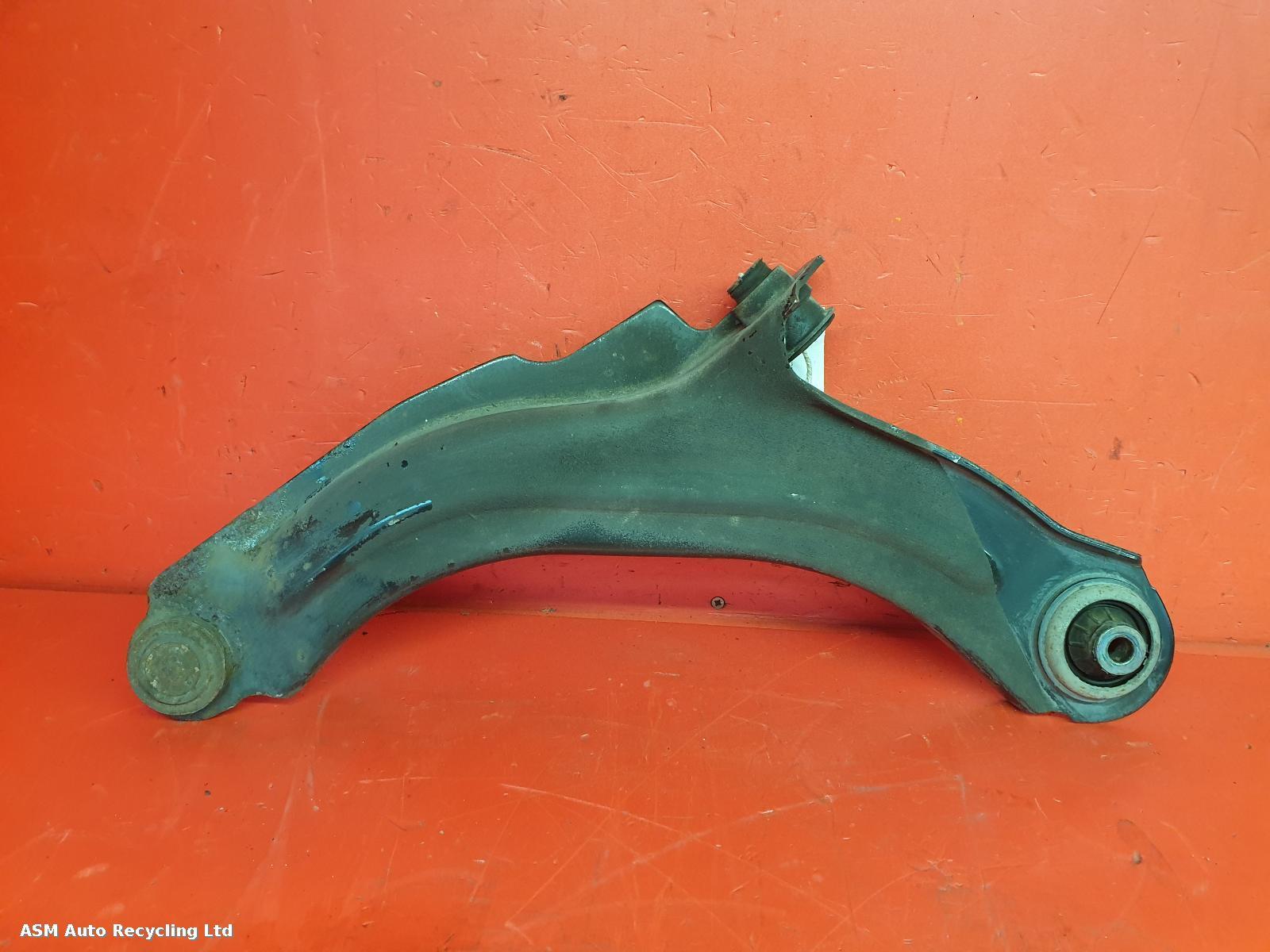 View Auto part RF Lower Control Arm Renault Clio 2015