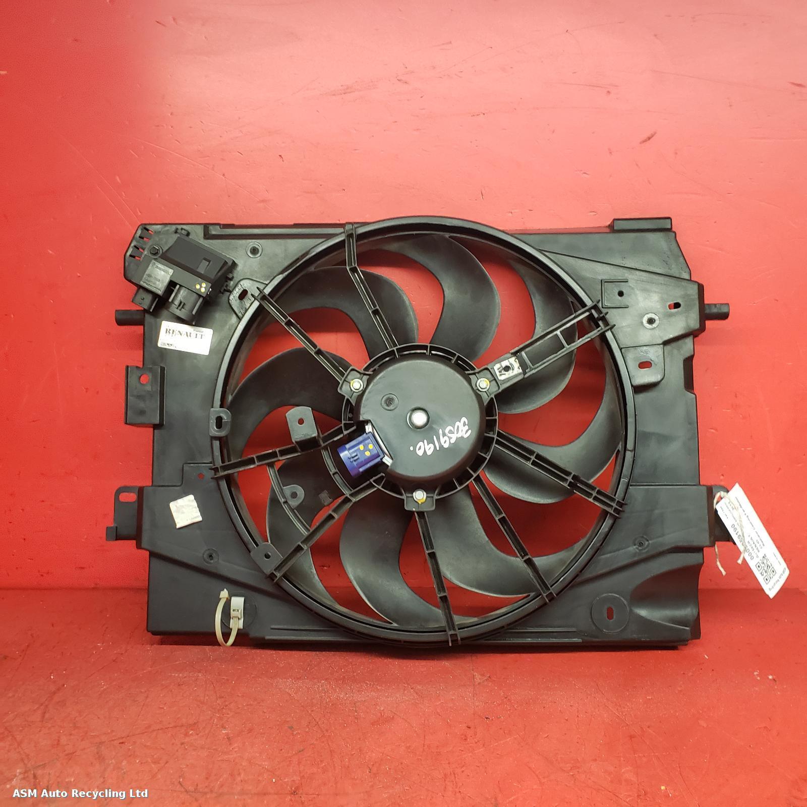 View Auto part Engine Cooling Motor Renault Clio 2015