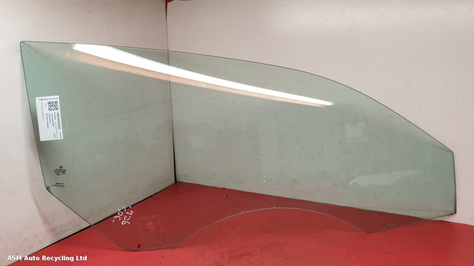 View Auto part RF Door Window Volkswagen Scirocco 2015