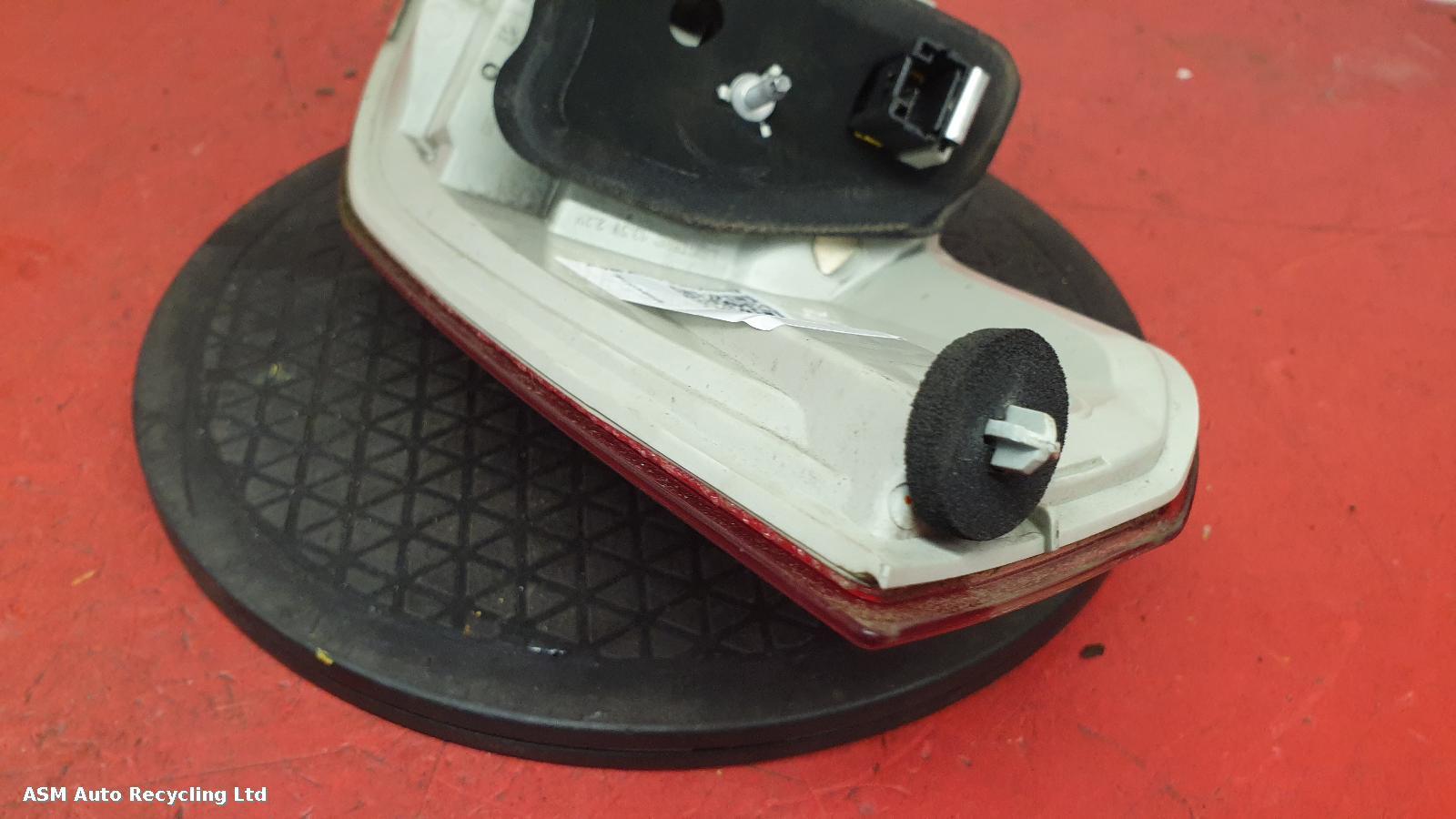 View Auto part L Taillight Peugeot 508 2012