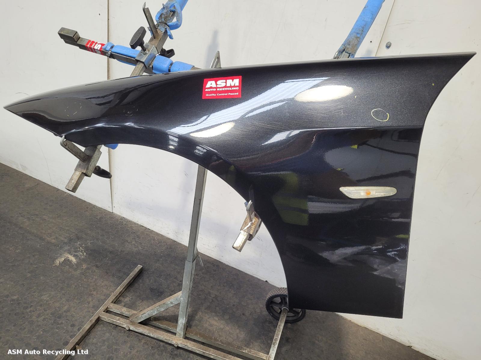 View Auto part L Wing Bmw 3 Series 2011