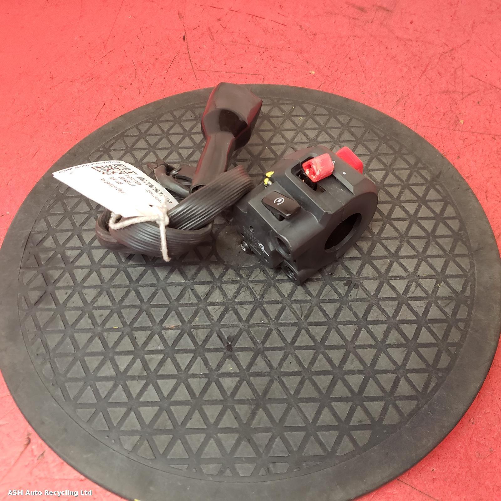 View Auto part RH Switch Gear Benelli Bn 125 2023