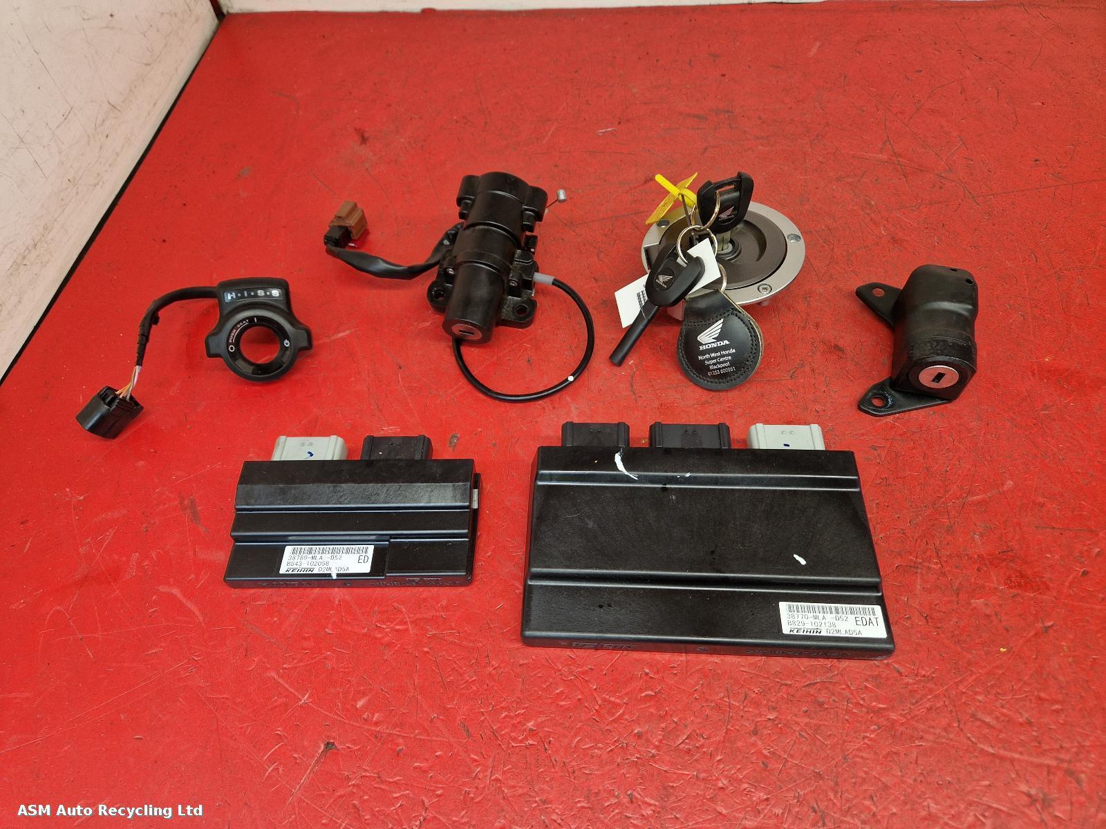 View Auto part Comp.Lock Set + Keys Honda Cmx1100 2021