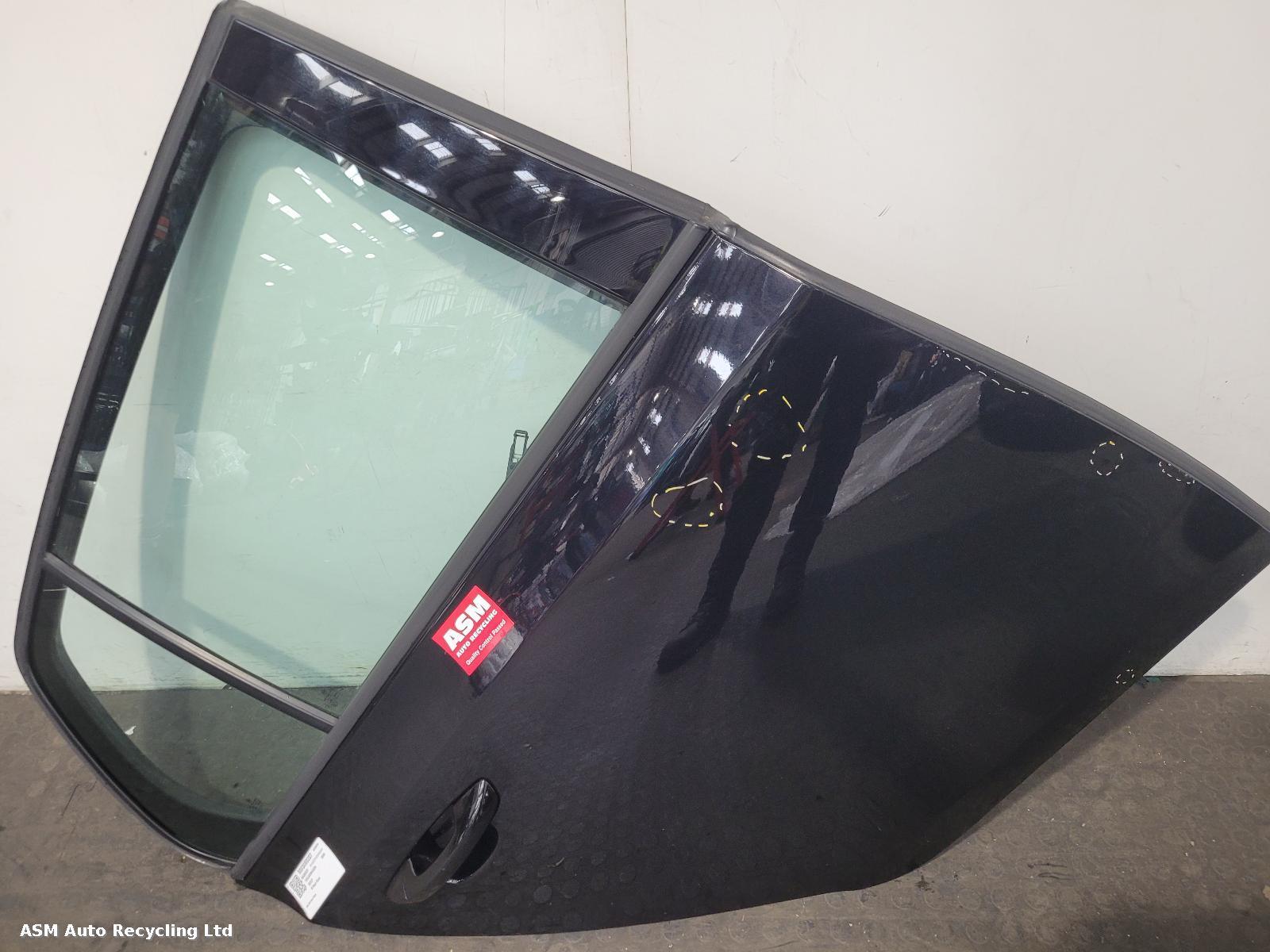 View Auto part R Rear Door Volkswagen Golf 2009