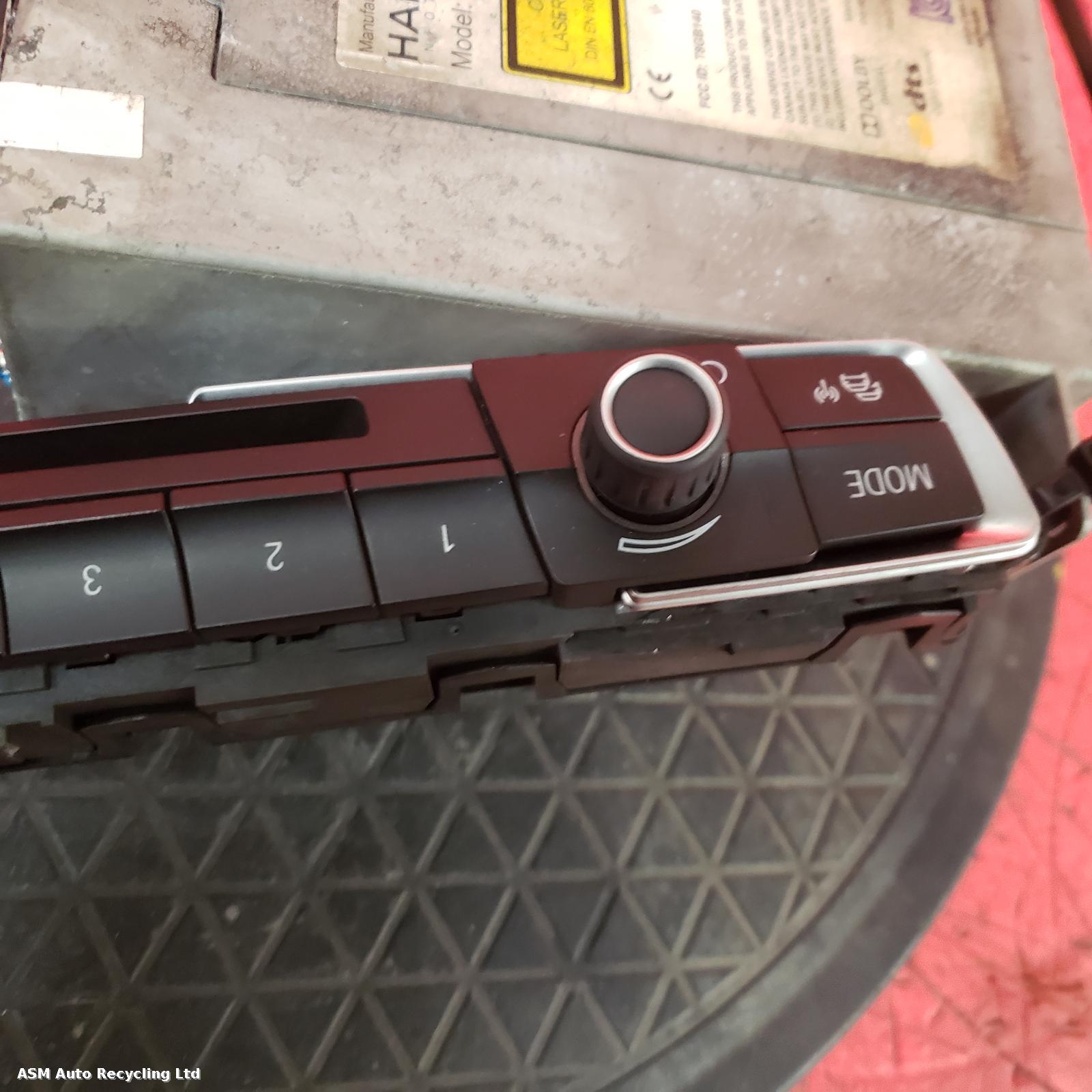 View Auto part A/V Equipment Bmw 4 Series Gran Coupe 2016