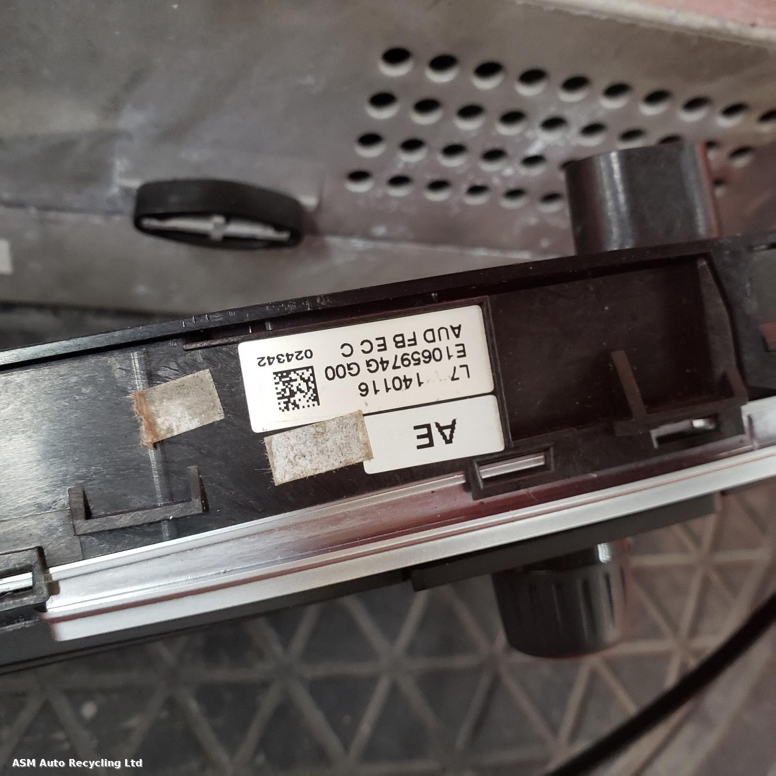View Auto part A/V Equipment Bmw 4 Series Gran Coupe 2016